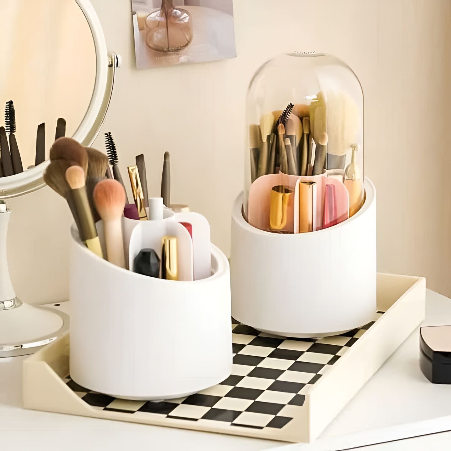 360° Makeup Brush Holder with Lid 360° Makeup Brush Holder with Lid - Image 1